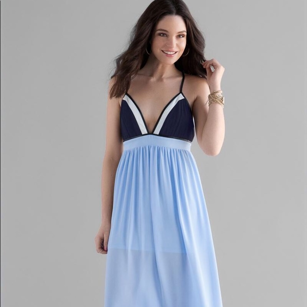 NWT✨FRANCESCA’S Maxi dress blue quinn- open back